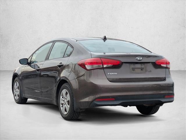Used 2017 Kia Forte LX w/ LX Popular Package image 7