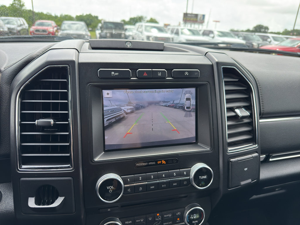 Used 2018 Ford Expedition Limited w/ Equipment Group 301A RWD image 17