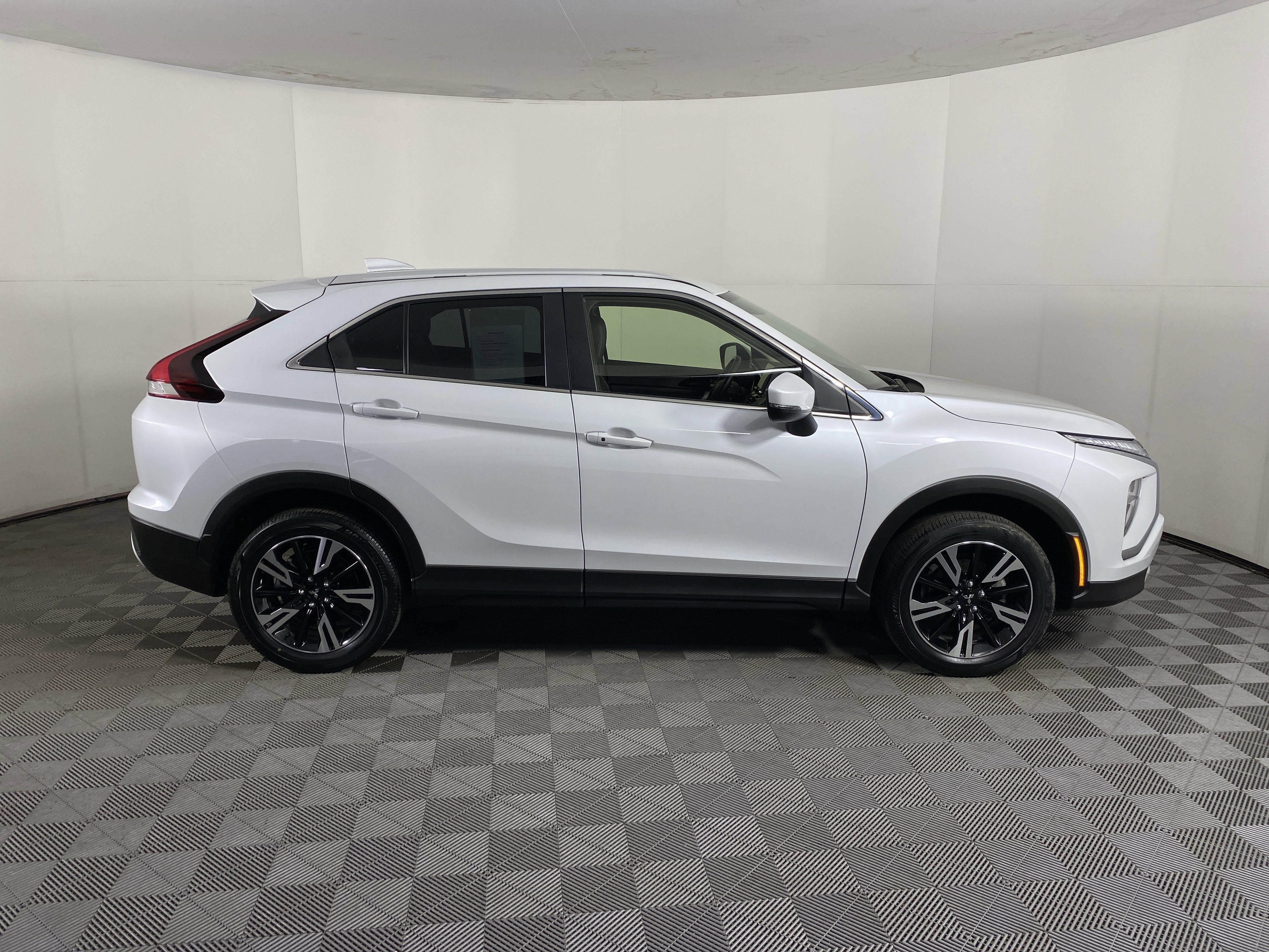 Used 2024 Mitsubishi Eclipse Cross SE image 7