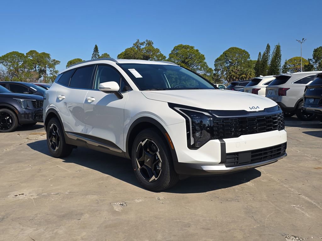 New 2026 Kia Sportage EX image 2