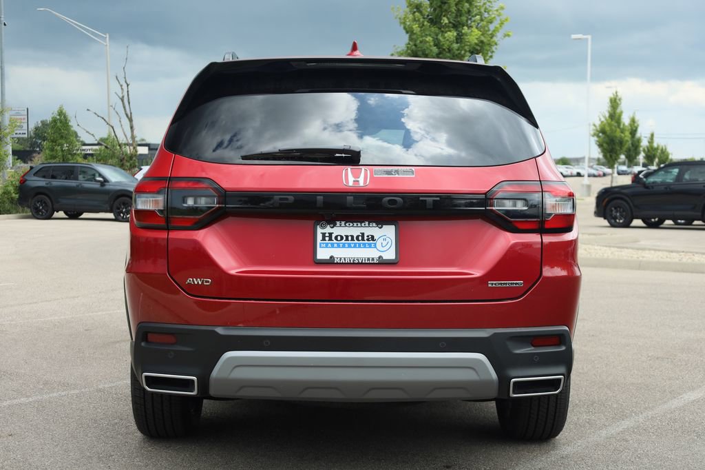 New 2025 Honda Pilot Touring image 5
