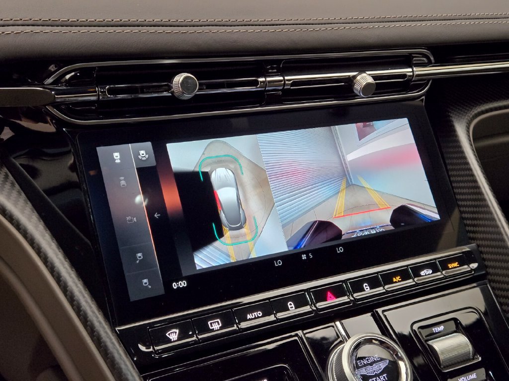 Used 2024 Aston Martin DB12 Coupe RWD image 37
