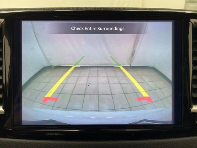 Used 2022 Chrysler Pacifica Touring-L image 4