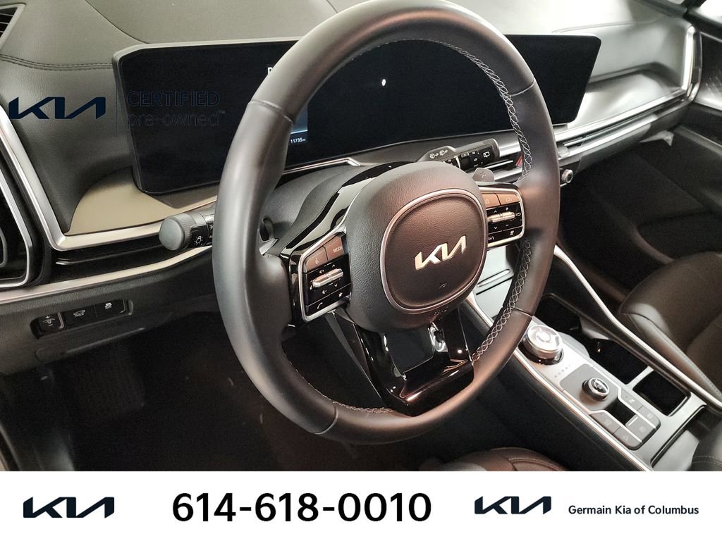 Certified 2025 Kia Sorento EX image 17