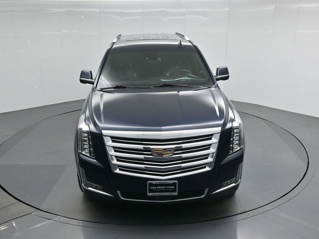 Used 2020 Cadillac Escalade Platinum image 40