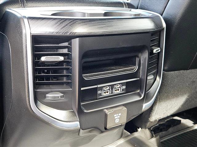 Used 2024 RAM 3500 Laramie w/ Night Edition image 19