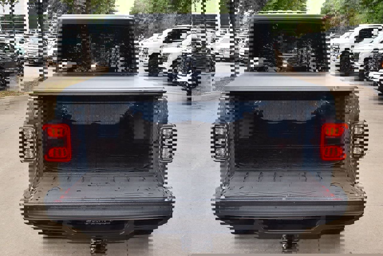 Used 2025 Jeep Gladiator Willys image 36