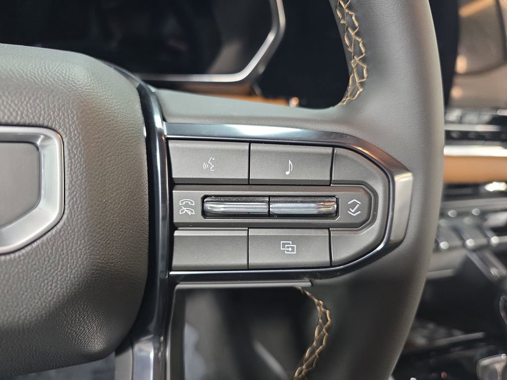 New 2026 GMC Canyon AT4 w/ Nightfall Essentials Package image 17