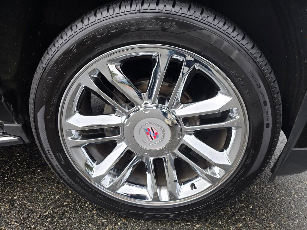 Used 2019 Cadillac Escalade Luxury image 9