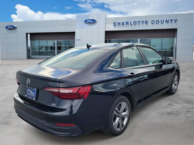 Used 2024 Volkswagen Jetta SE FWD image 5