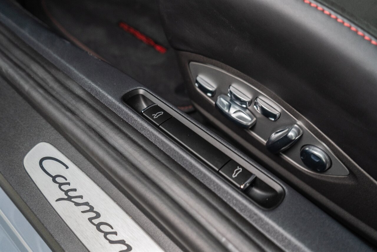 Used 2024 Porsche 718 Cayman GTS RWD image 29