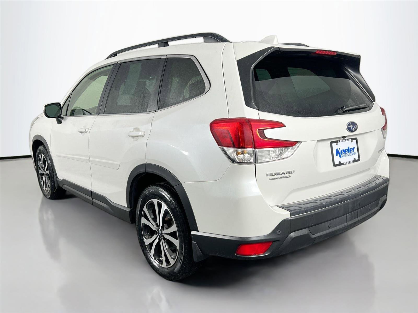 Used 2021 Subaru Forester Limited image 4