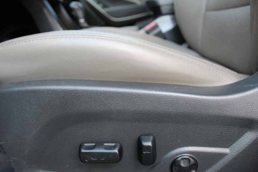 Used 2017 Hyundai Santa Fe Sport AWD/4WD image 27
