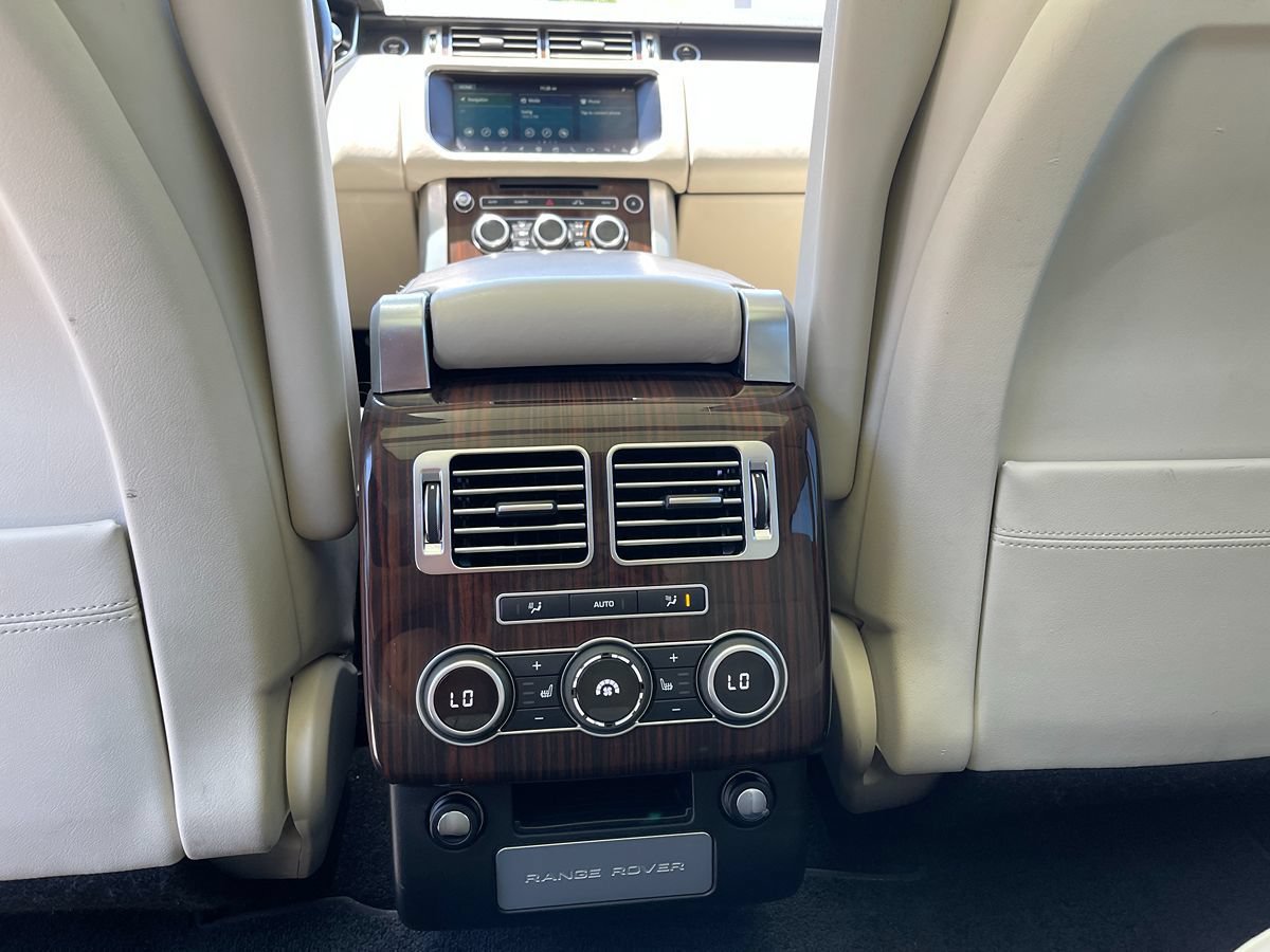 Used 2017 Land Rover Range Rover HSE AWD/4WD image 26