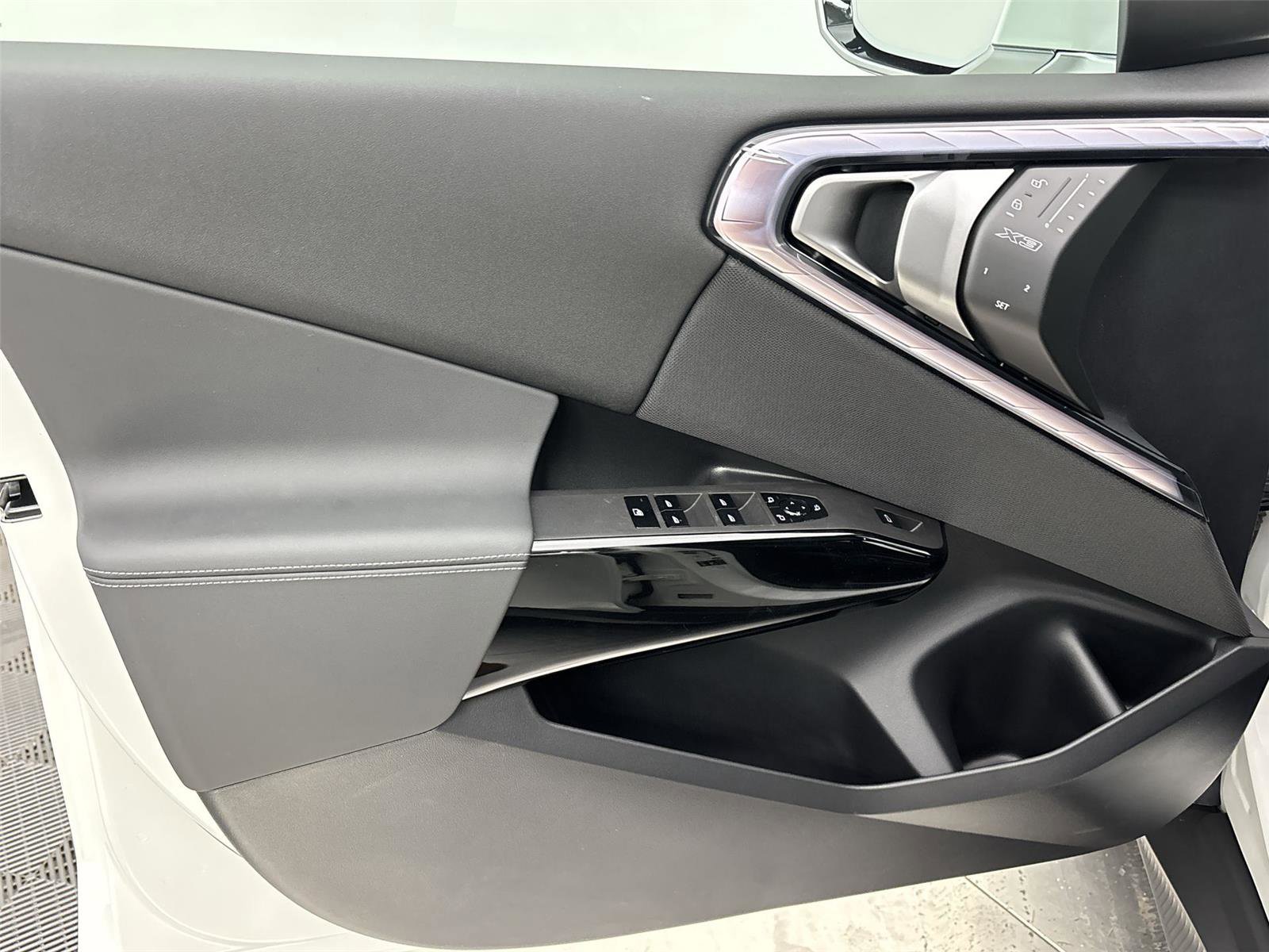 Used 2026 BMW X3 xDrive30 w/ Convenience Package image 26