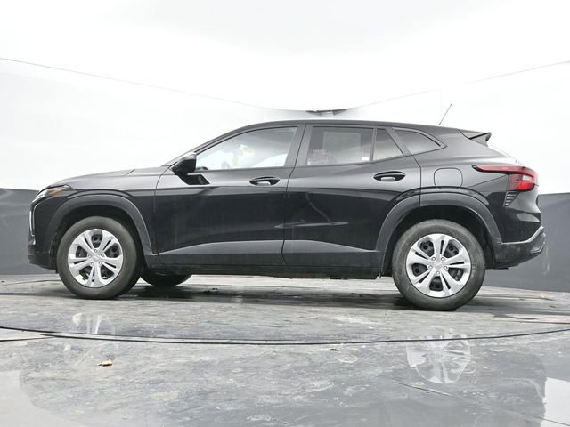 Used 2024 Chevrolet Trax LS image 41
