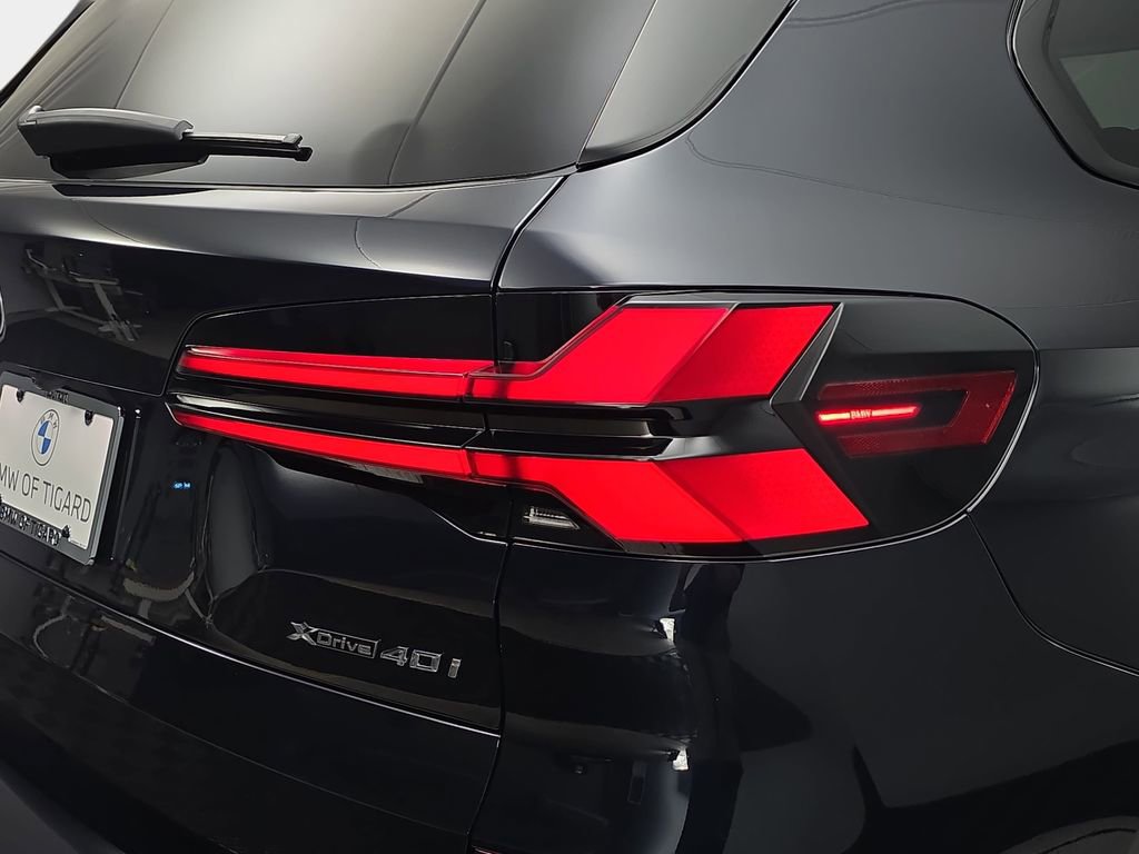 New 2026 BMW X5 xDrive40i w/ Executive Package image 33