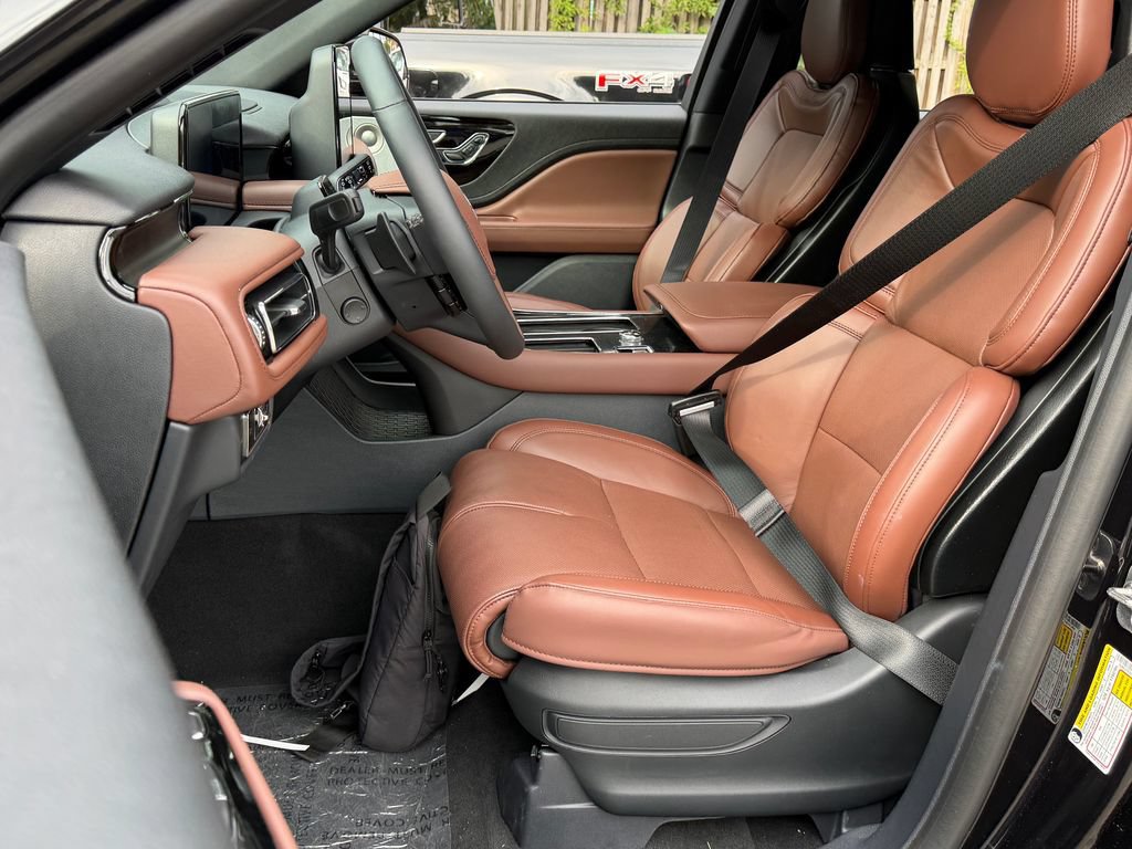 New 2026 Lincoln Aviator Reserve AWD/4WD image 24