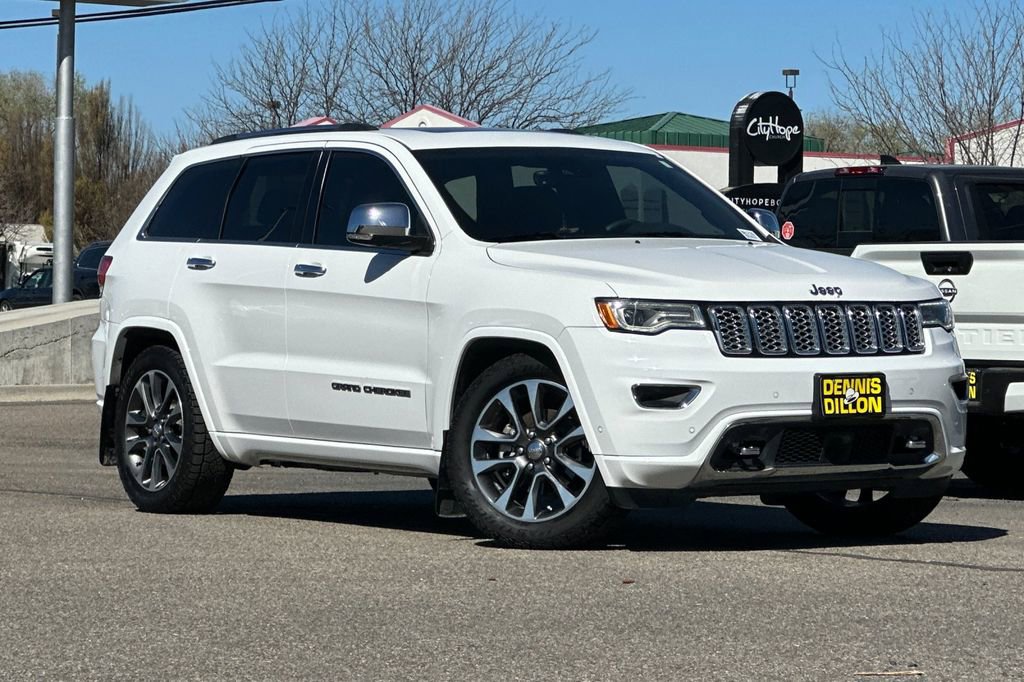 Used 2017 Jeep Grand Cherokee Overland w/ Jeep Active Safety Group image 1
