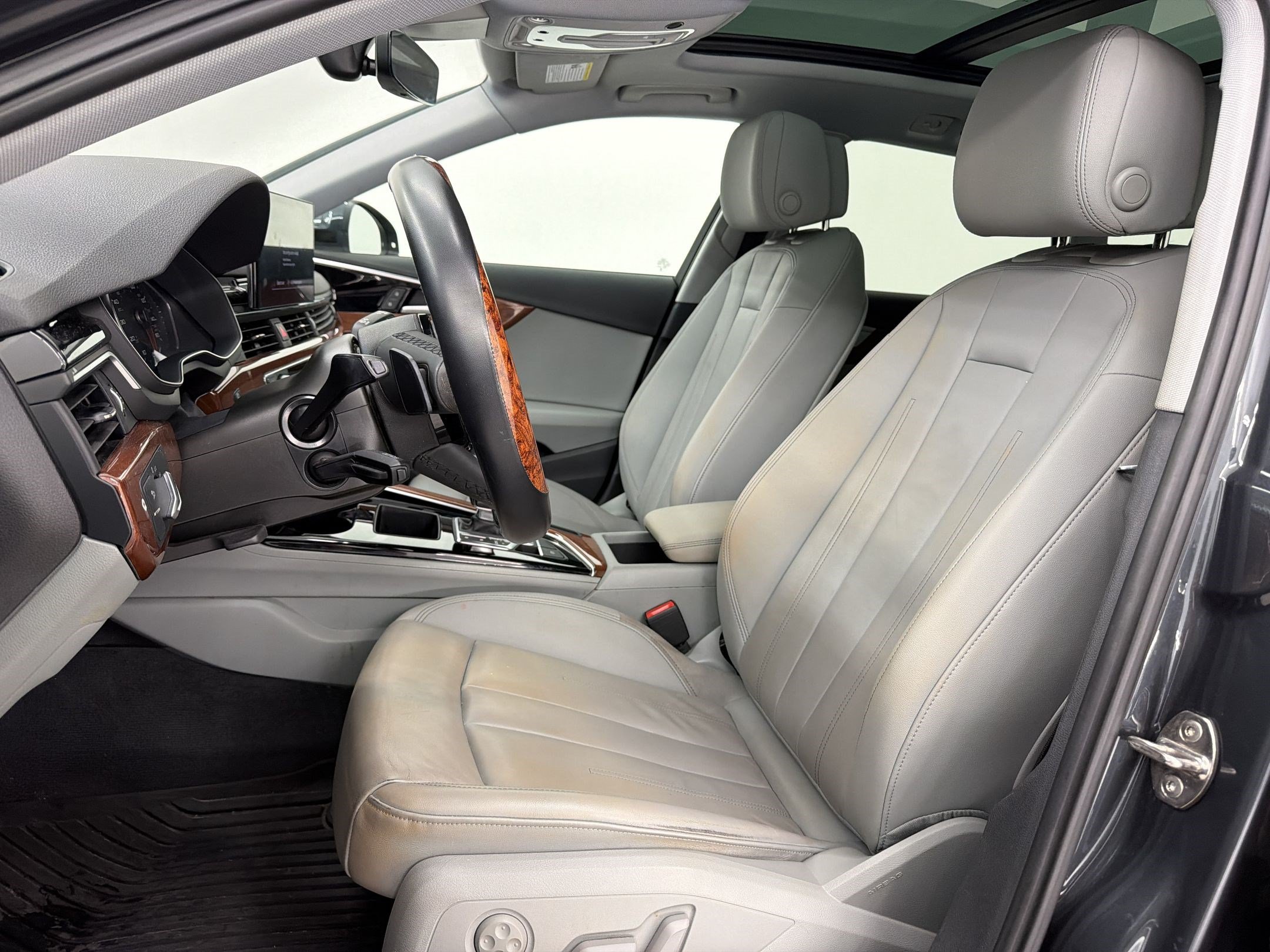 Certified 2023 Audi A4 2.0T allroad Premium w/ Convenience Package AWD/4WD image 5