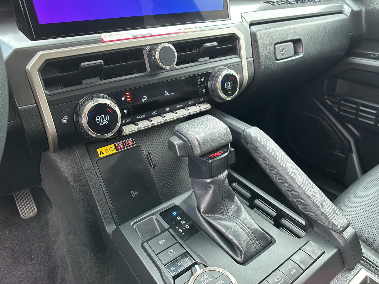 Used 2024 Toyota Tacoma TRD Off-Road w/ TRD Off Road Premium Package AWD/4WD image 34