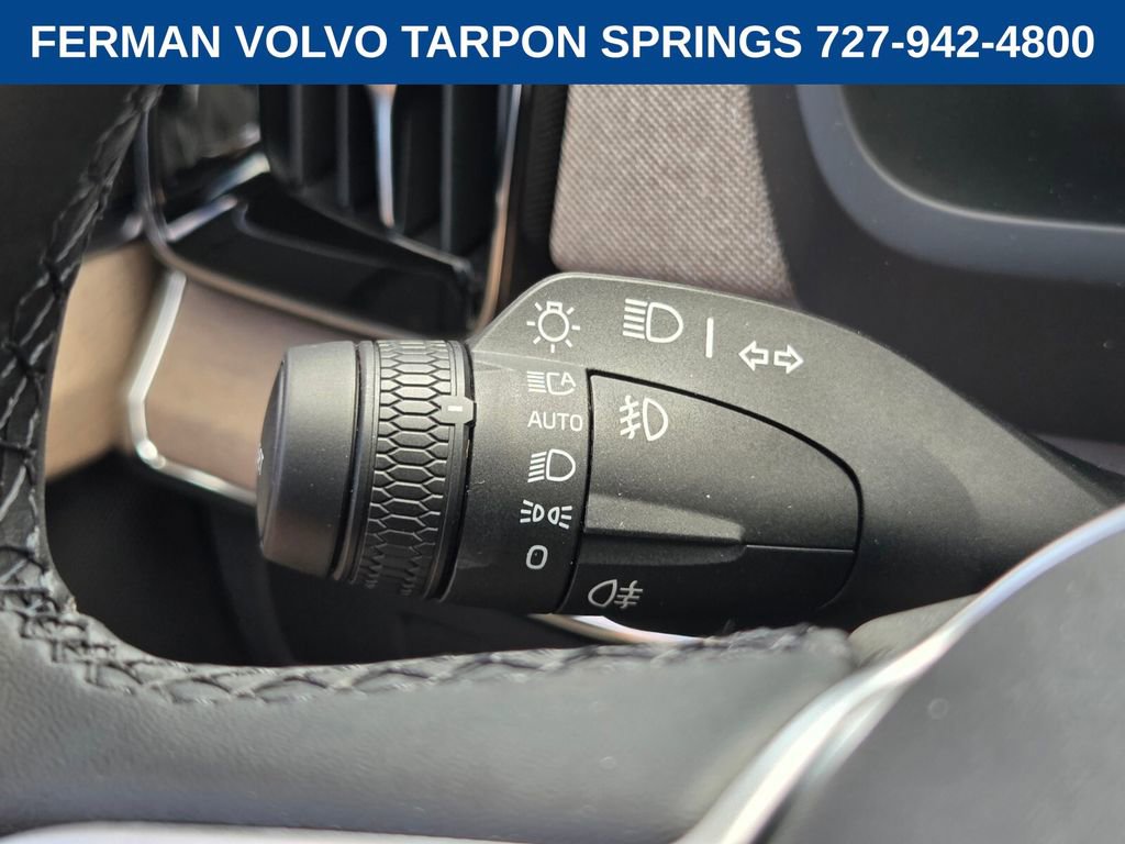 New 2026 Volvo XC90 B6 Plus w/ Protection Package Premier image 32