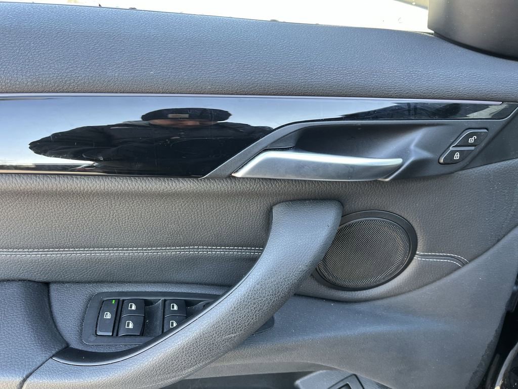 Used 2018 BMW X1 xDrive28i image 13