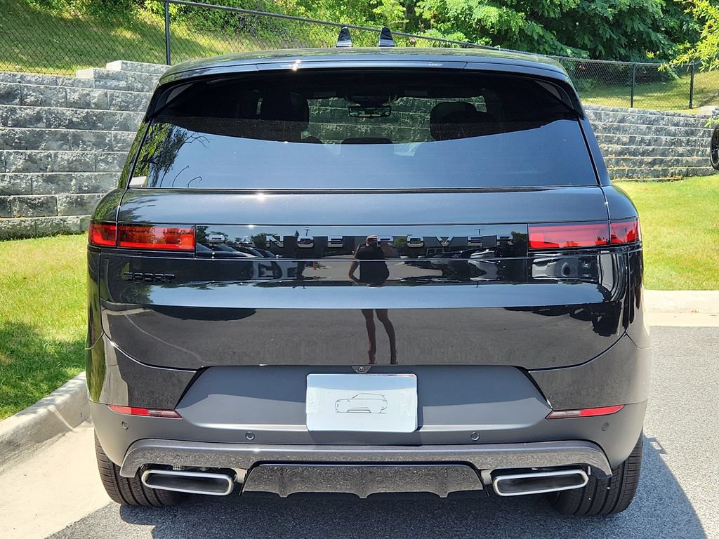 New 2026 Land Rover Range Rover Sport SE AWD/4WD image 7