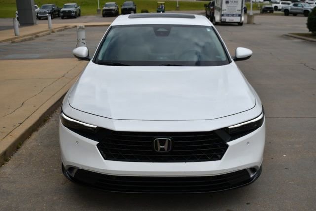 Used 2024 Honda Accord Touring image 8