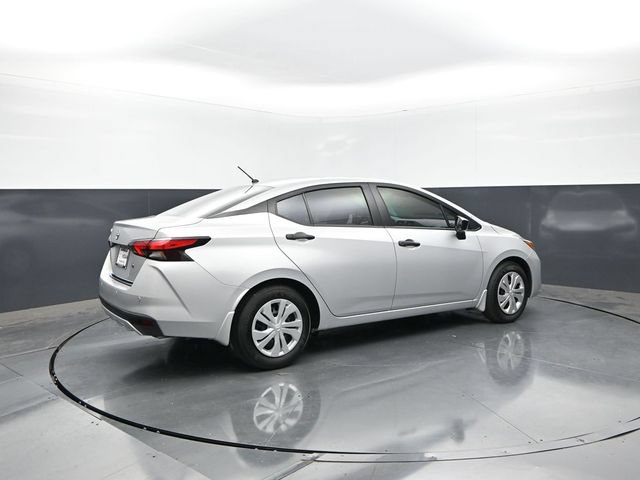Used 2025 Nissan Versa S w/ Electronics Package FWD image 7