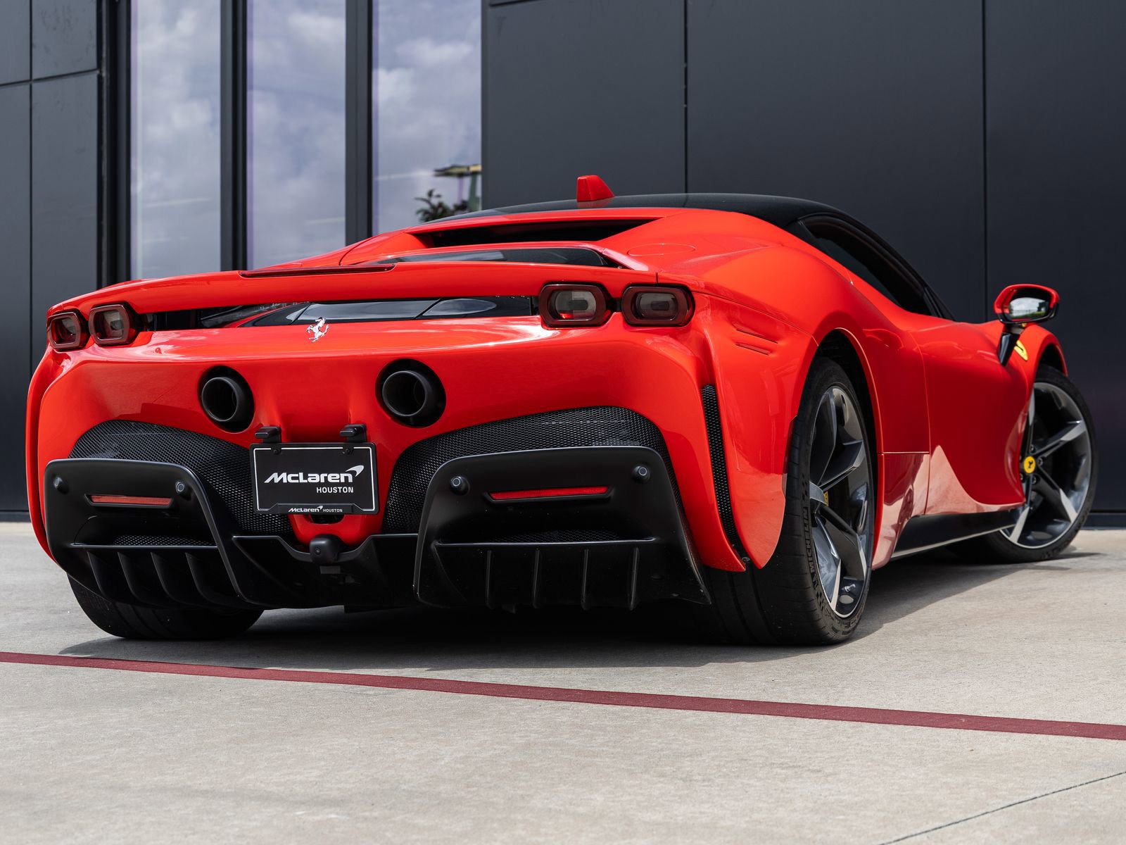 Used 2021 Ferrari SF90 Stradale image 8