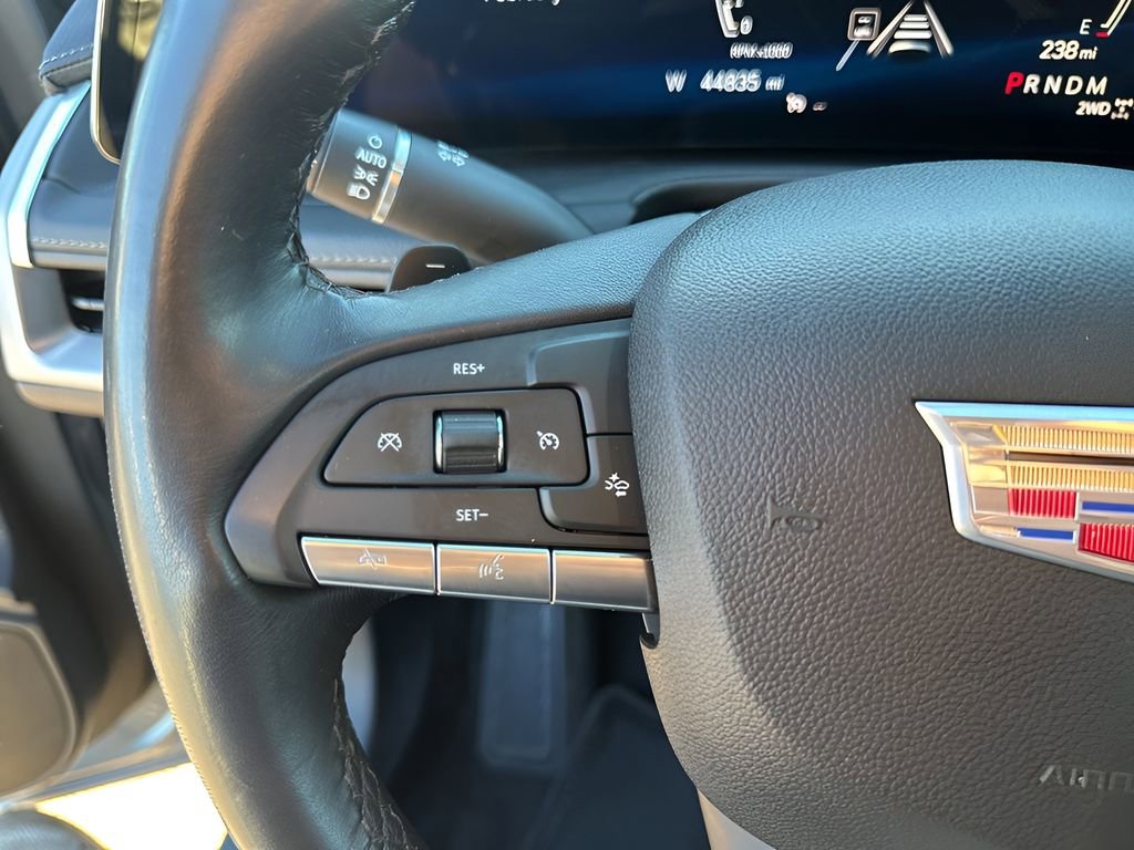 Used 2024 Cadillac XT4 Premium Luxury image 30