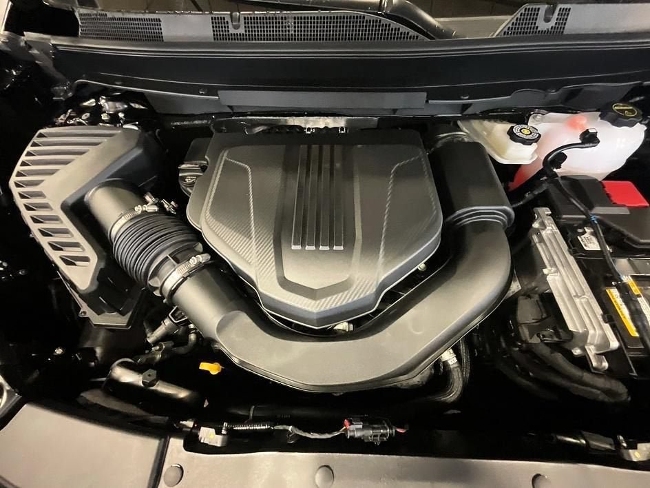 New 2026 Chevrolet Traverse Z71 w/ Enhanced Driving Package AWD/4WD image 7