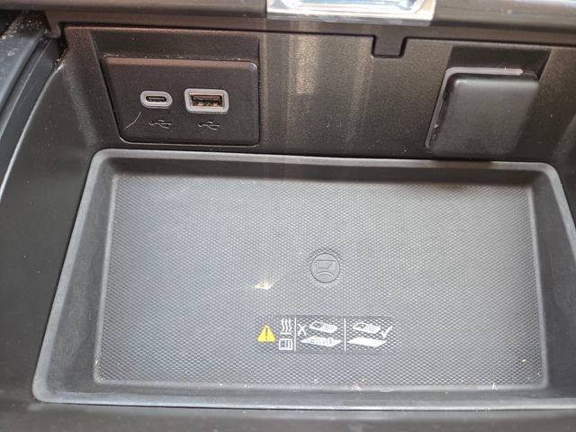 Used 2023 GMC Yukon XL Denali w/ LPO, Floor Liner Package AWD/4WD image 8