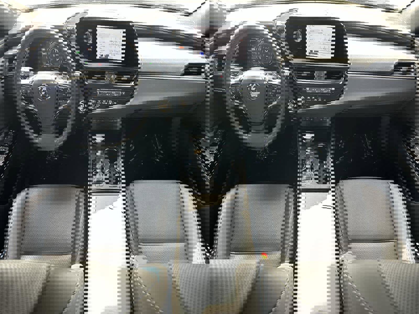 Used 2024 Lexus ES 300h w/ Premium Package image 10