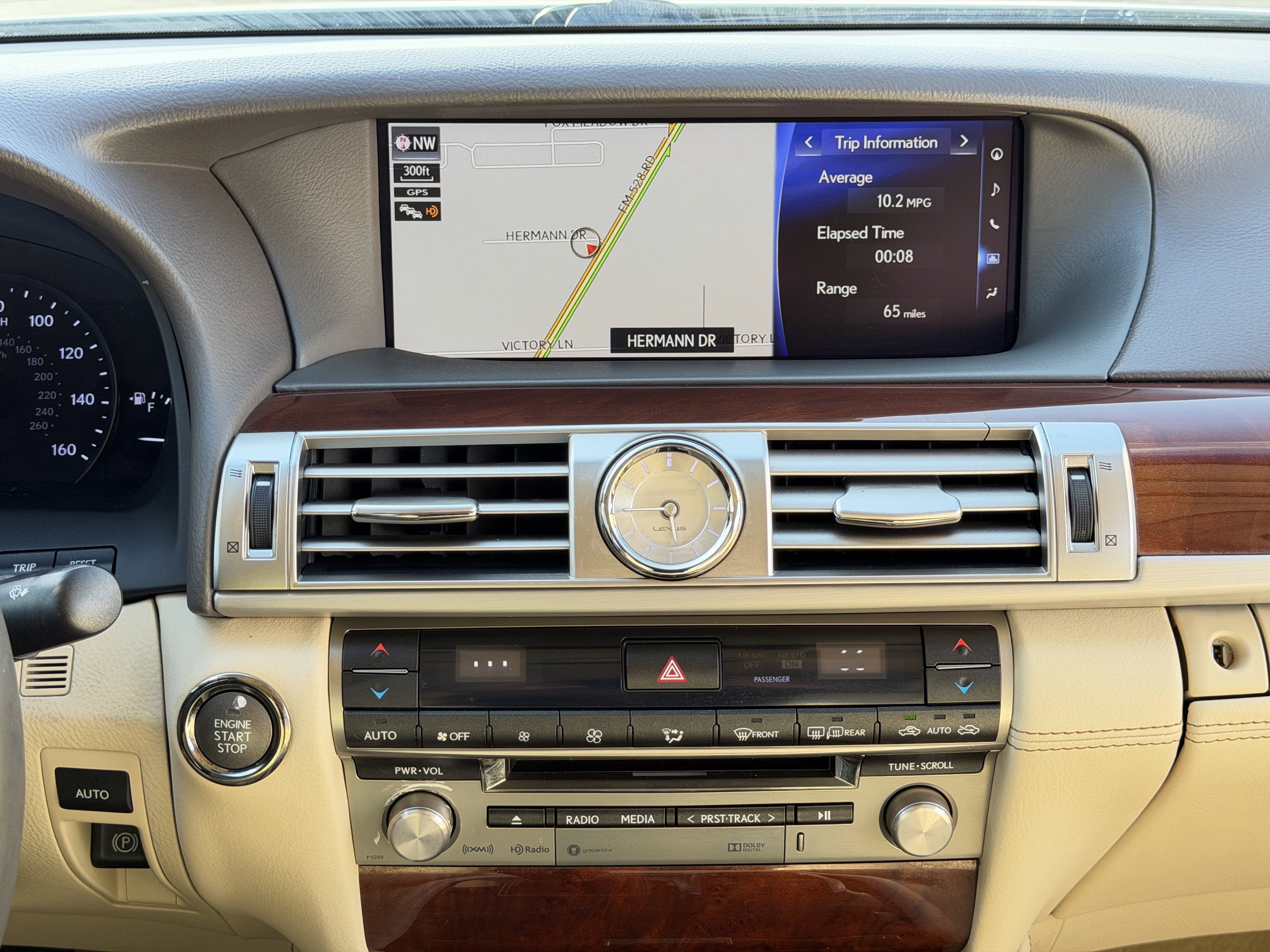 Used 2016 Lexus LS 460 AWD w/ Comfort Package image 21