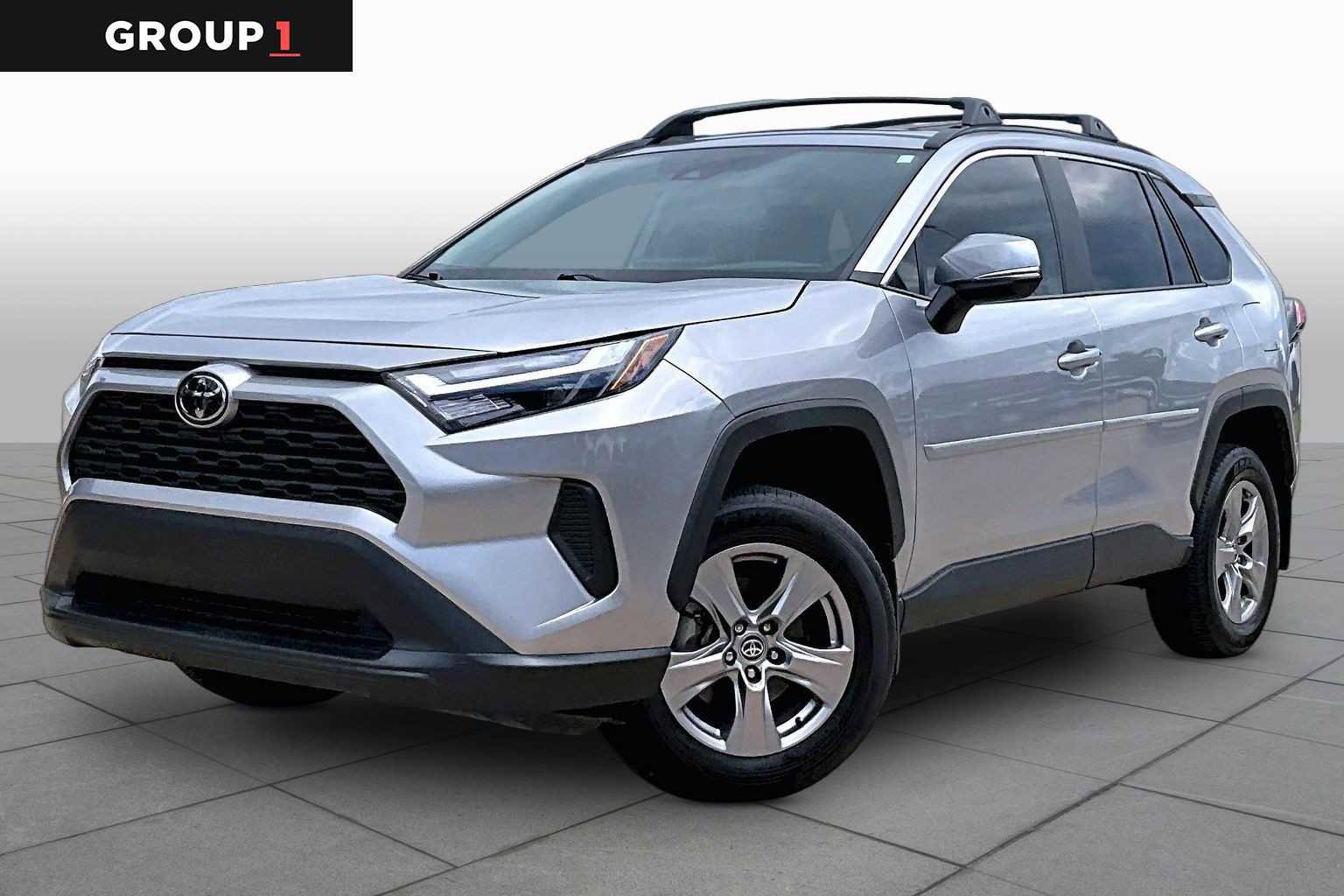 Used 2025 Toyota RAV4 XLE w/ Convenience Package FWD video 1