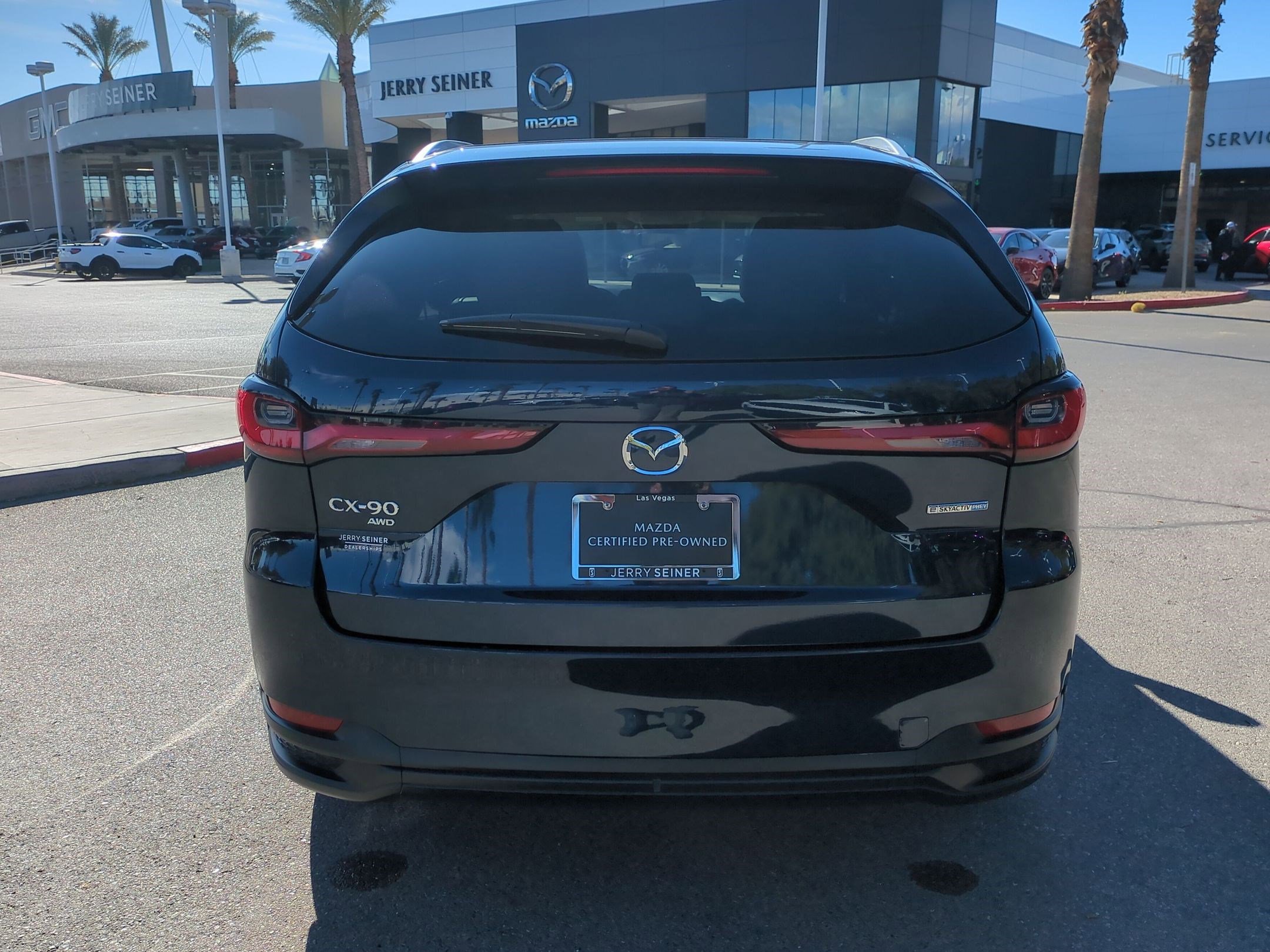 Certified 2024 MAZDA CX-90 Plug-In Hybrid w/ Preferred image 4