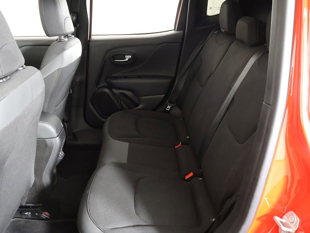Used 2020 Jeep Renegade Altitude FWD image 27