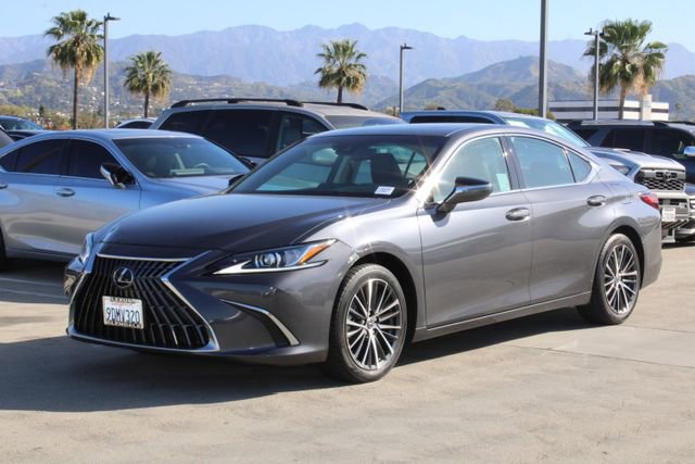 Certified 2023 Lexus ES 350 w/ Premium Package image 3