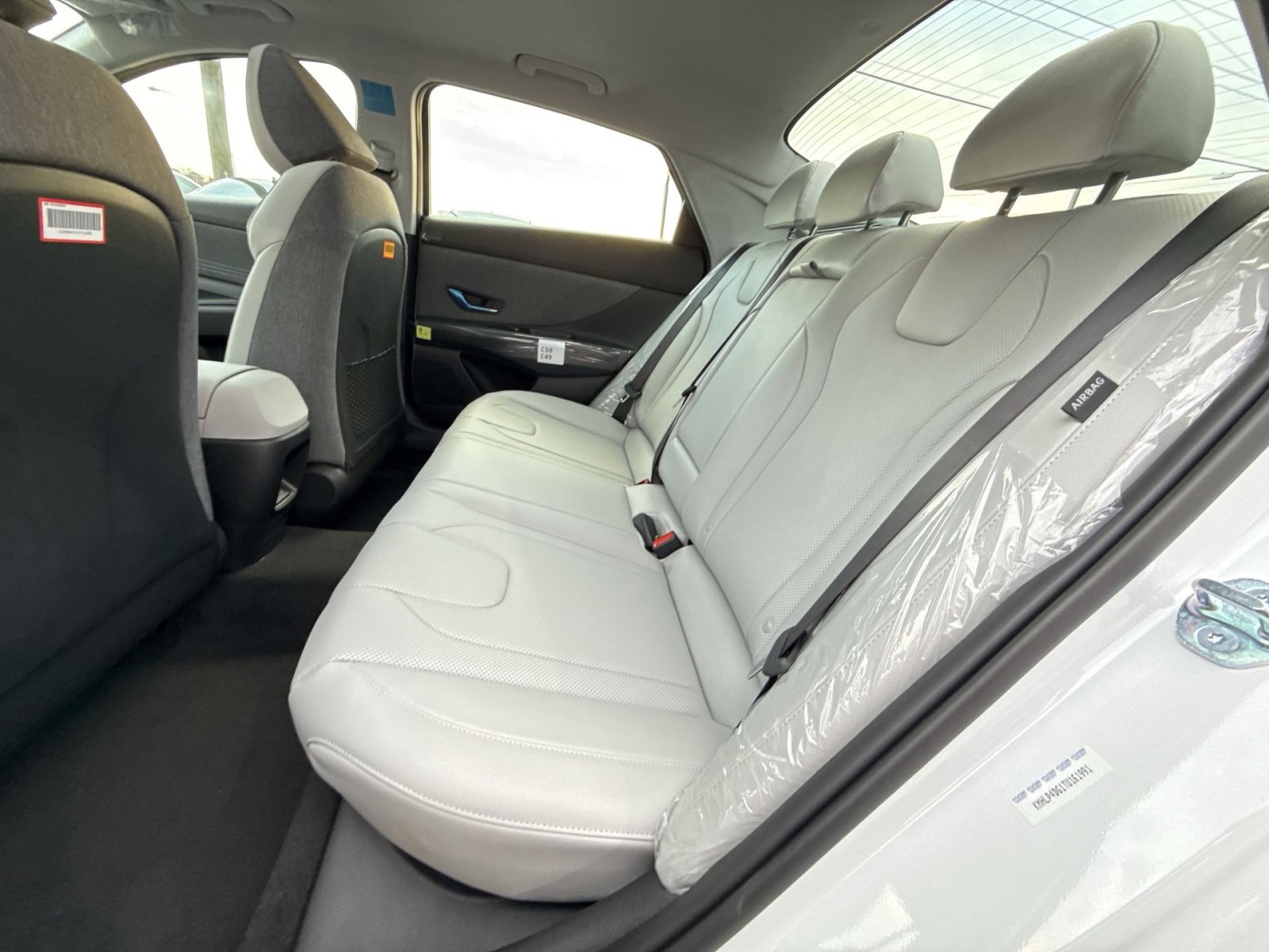 New 2026 Hyundai Elantra Limited w/ Cargo Package FWD image 25