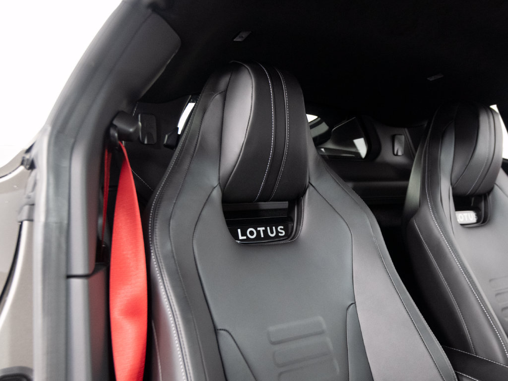Used 2026 Lotus Emira SE RWD image 36