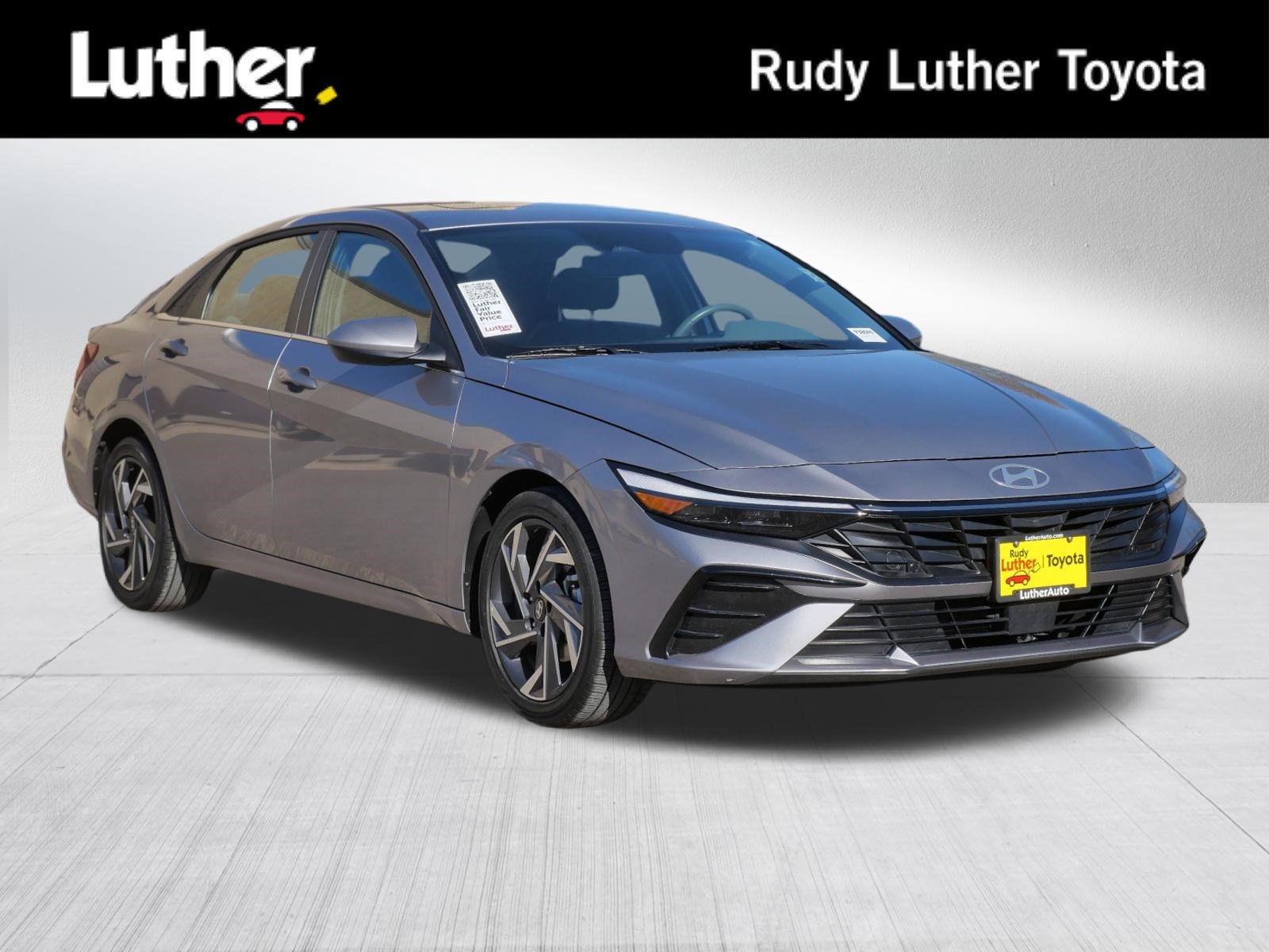 Used 2025 Hyundai Elantra SEL FWD image 1