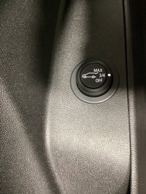 Used 2019 Chevrolet Equinox LT w/ Driver Convenience Package image 17