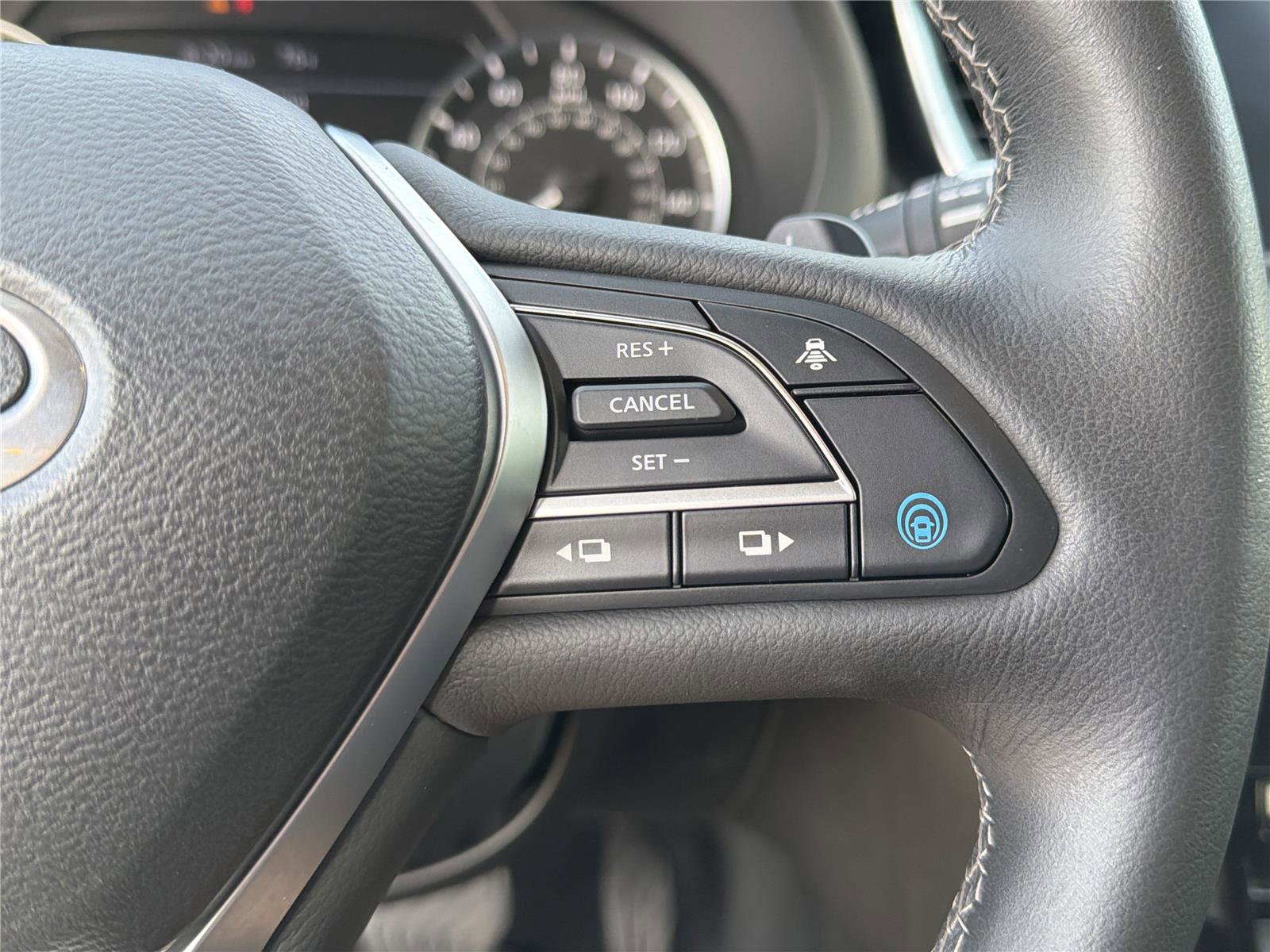 Used 2024 INFINITI QX50 Luxe AWD/4WD image 14