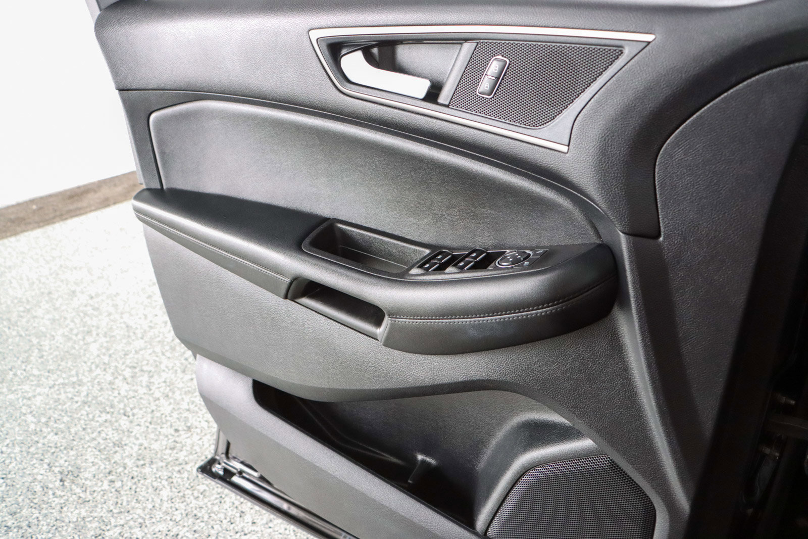 Used 2022 Ford Edge SEL image 21