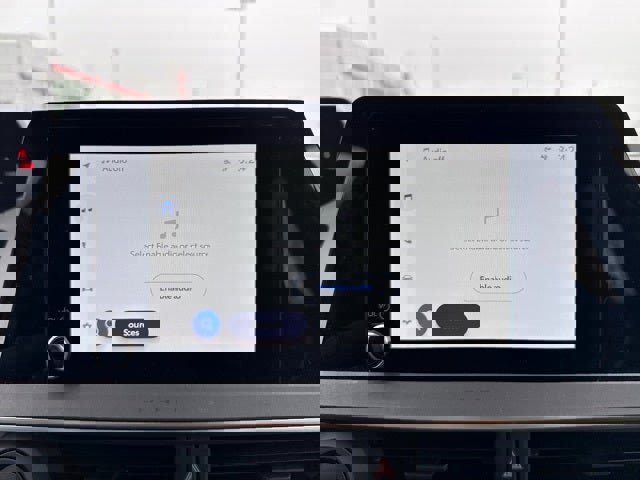 Used 2025 Toyota Prius XLE image 27