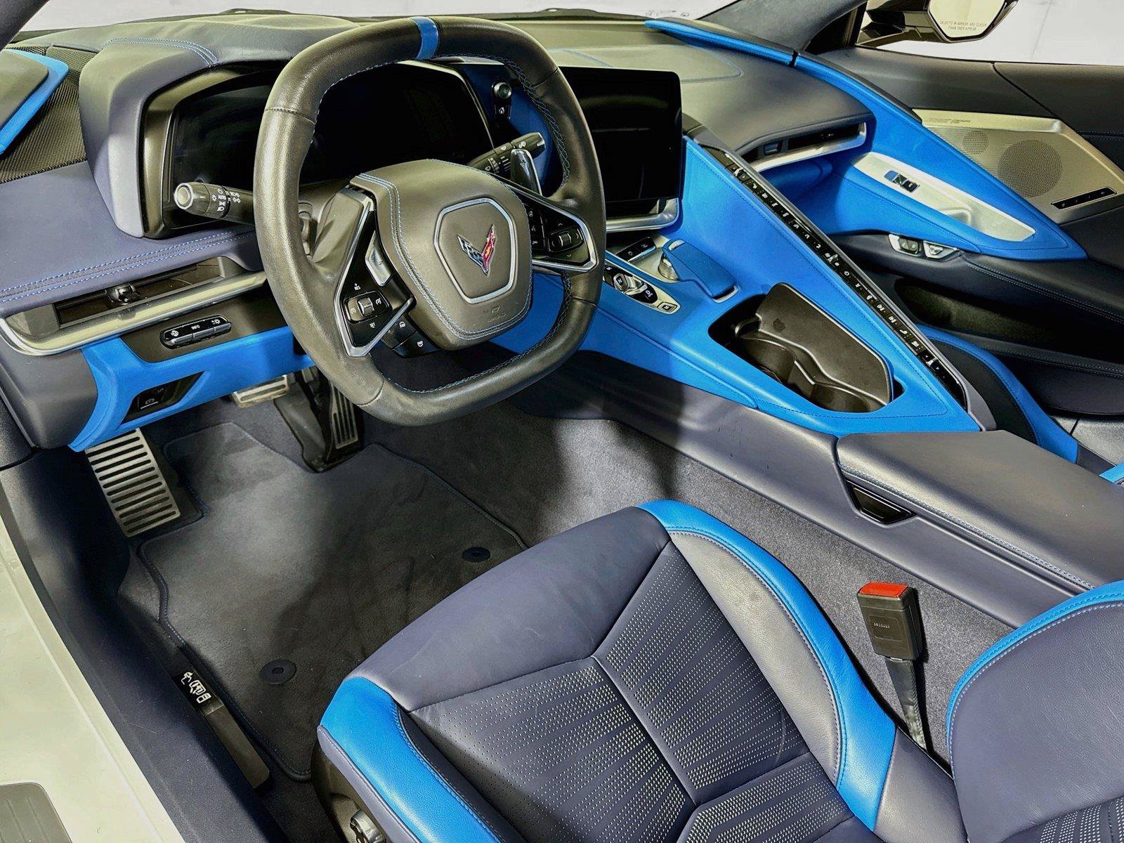 Used 2023 Chevrolet Corvette Stingray Premium Conv w/ 3LT RWD image 7