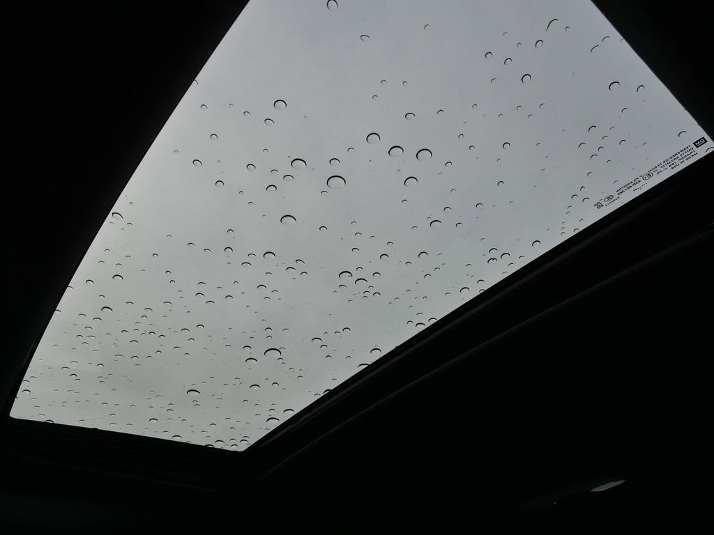 Used 2024 GMC Canyon Denali image 49