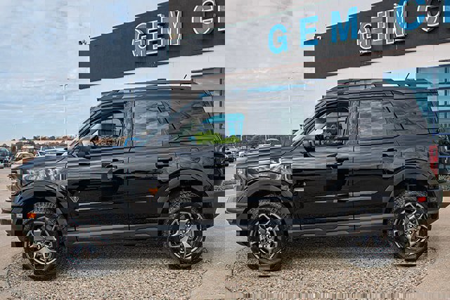 Used 2023 Ford Bronco Sport Badlands w/ Premium Package image 2